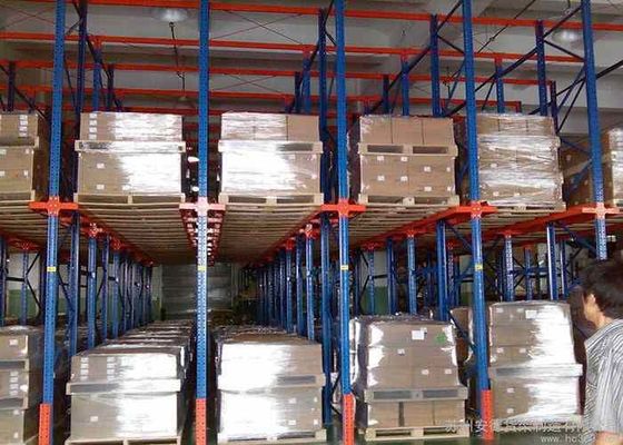 Qualité  Metal Drive In Pallet Racking Manufacturers 1500kg/Pallet Warehouse Shelving System usine
