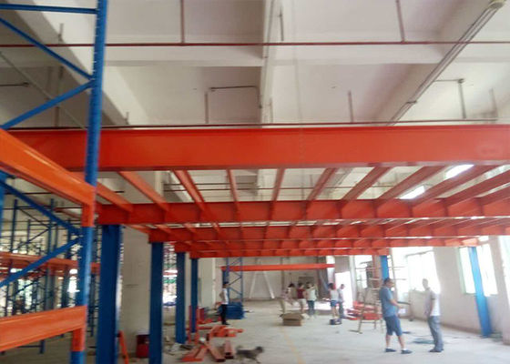 Structure en acier lourd, plancher mezzanine pour rack de stockage d'entrepôt