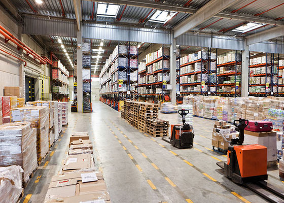 Des racks de stockage industriels lourds, des solutions d' entrepôt à faisceau de distorsion