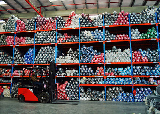 Étagères de palettes industrielles réglables à double profondeur pour centres de distribution