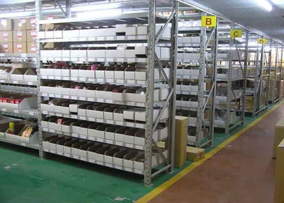 Plateaux industriels à longue portée et étagères