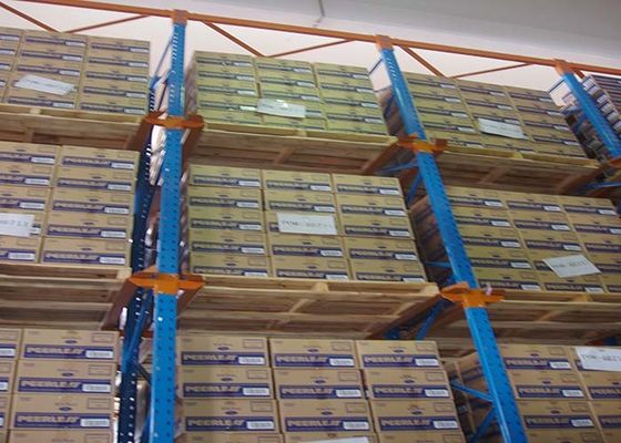 Tracteur de charge lourde dans les rayonnages de palettes 1000-4000 kg/niveau