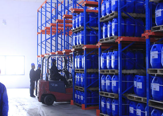 Disque à double entrée dans les étagères industrielles pour le stockage de palettes à haute densité