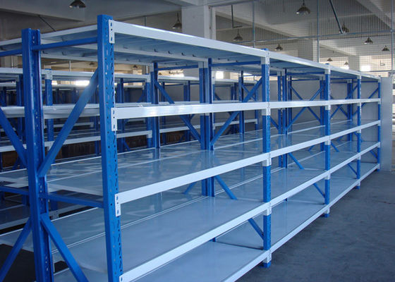 Étagère de rangement légère pour entrepôt 100 kg-120 kg/couche Étagère à fente industrielle