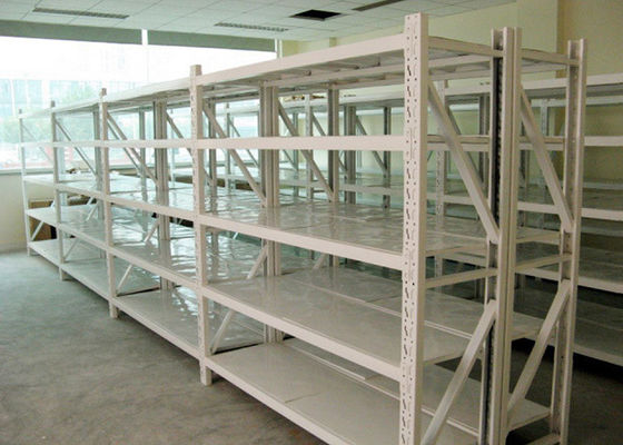Systèmes de stockage de palettes légères à plusieurs niveaux pour l'industrie et le commerce