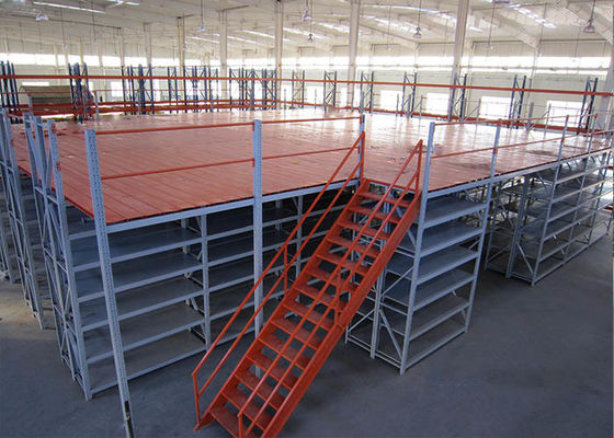 Mezzanine en acier de structure à plusieurs niveaux, plates-formes de stockage à support de rack