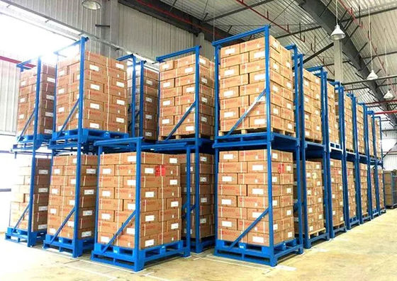 Des racks métalliques verticaux personnalisés, des racks de stockage en acier empilés pour entrepôt