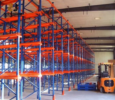 Conduite sécurisée dans les rayonnages de palettes / rayonnages de entrepôts lourds