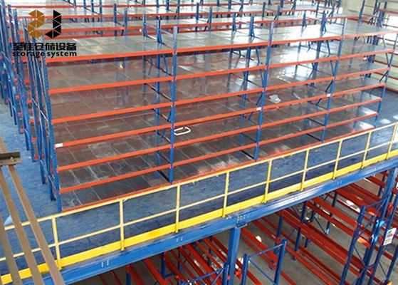 Étagères de sol en acier Q235 / Q345 Mezzanine avec une grande capacité de charge 500 kg - 4000 kg/m2