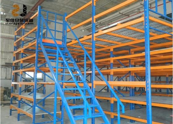 Étagères de sol en acier Q235 / Q345 Mezzanine avec une grande capacité de charge 500 kg - 4000 kg/m2
