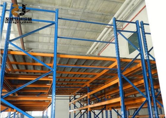 Étagères de sol en acier Q235 / Q345 Mezzanine avec une grande capacité de charge 500 kg - 4000 kg/m2