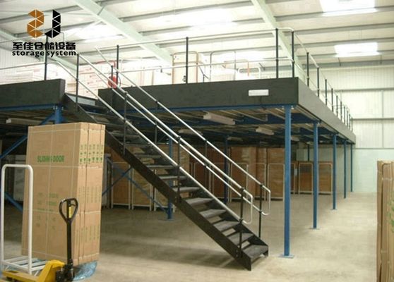 Planchers de mezzanine galvanisés pour entrepôts 500 kg/m2 à 1500 kg/m2 destinés à la manutention des matériaux
