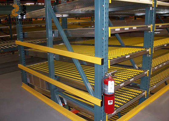 Étagères de stockage industrielles en acier indépendantes de 1500 kg maximum Étagères de débit en carton