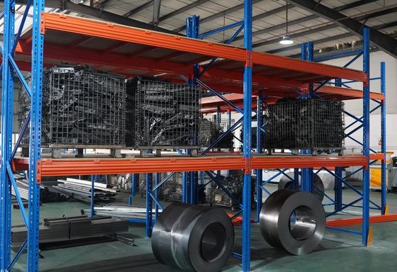 Étagères de stockage en acier jaune robuste de qualité industrielle pour une capacité de poids maximale de 2000 kg/palette