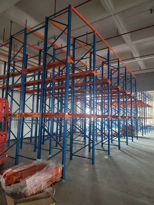 Des racks de stockage en acier lourd personnalisables, une solution de stockage polyvalente et économe en espace